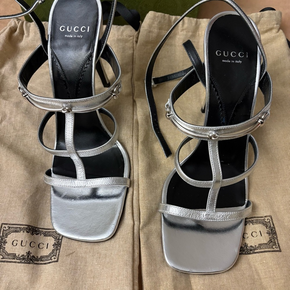 Gucci Women's Metallic Leather Silver Horsebit Heels